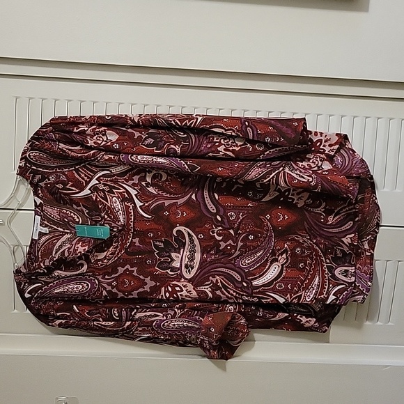 Paisley Top - NWT - Picture 1 of 5